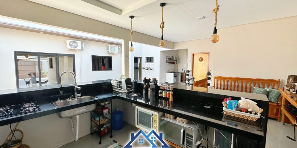 {"source_type":"hypic","data":{"infoStickerId":"????????","filterId":"","os":"ios","activityName":"","product":"retouch","playId":"","enter_from":"enter_launch","stickerId":"","appversion":"7.2.0","imageEffectId":"","pictureId":"9260DB84-2AE5-45B9-9735-1F7A6C0C34D8"},"tiktok_developers_3p_anchor_params":"{"filter_id":[],"capability_key":["sticker","edit"],"client_key":"awgvo7gzpeas2ho6","capability_extra_v2":{"edit":[{"panel":"smart_color_button"},{"panel":"light_sensitive"},{"panel":"auto_edit_pro"},{"panel":"one_key_edit"}],"sticker":[{"panel":"sticker","effect_id":"????????"}]},"template_id":""}"}